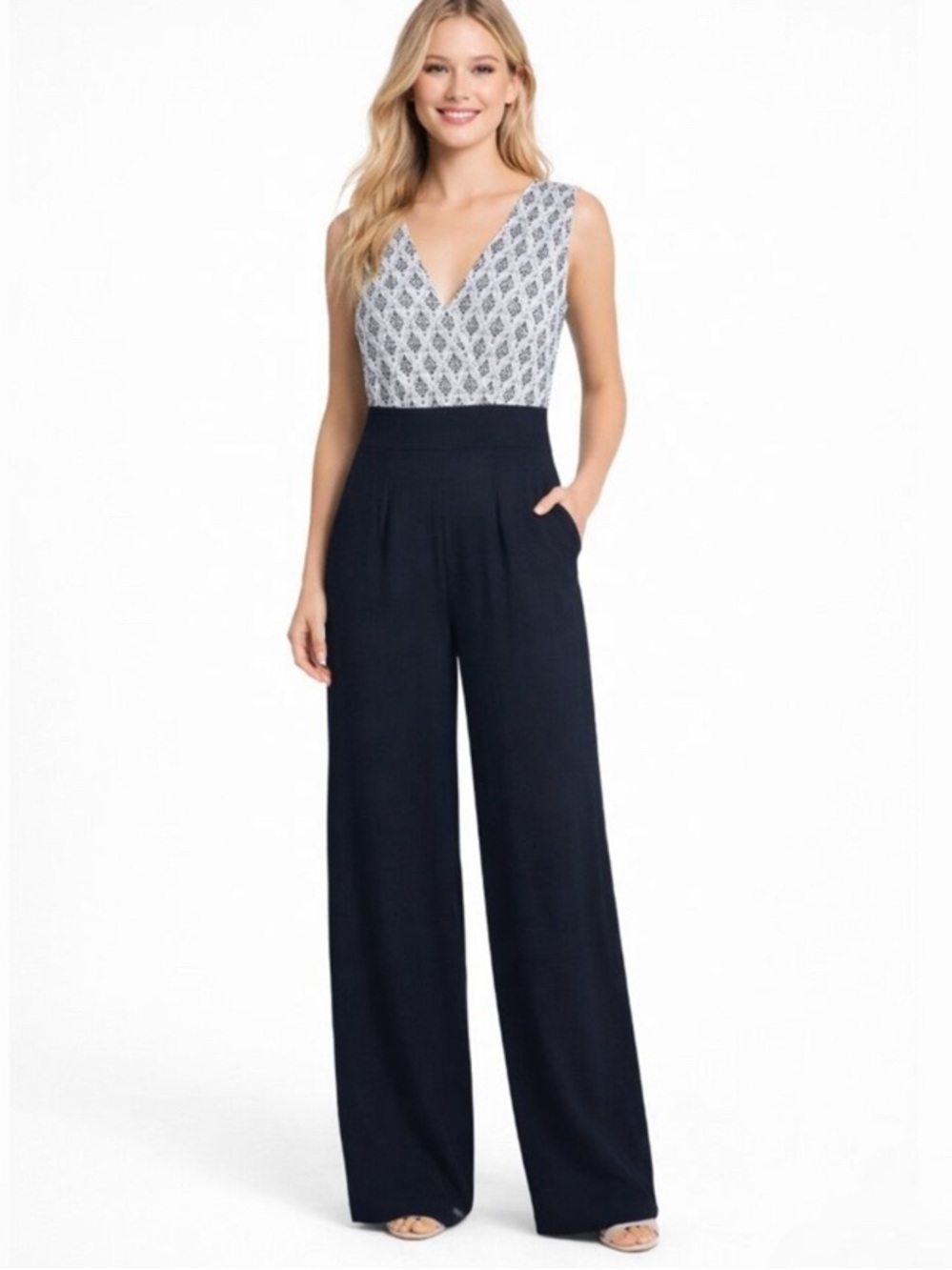 White House Black Market Outlet Kelly Diamond Ecru V neck Sleeveless Jumpsuit